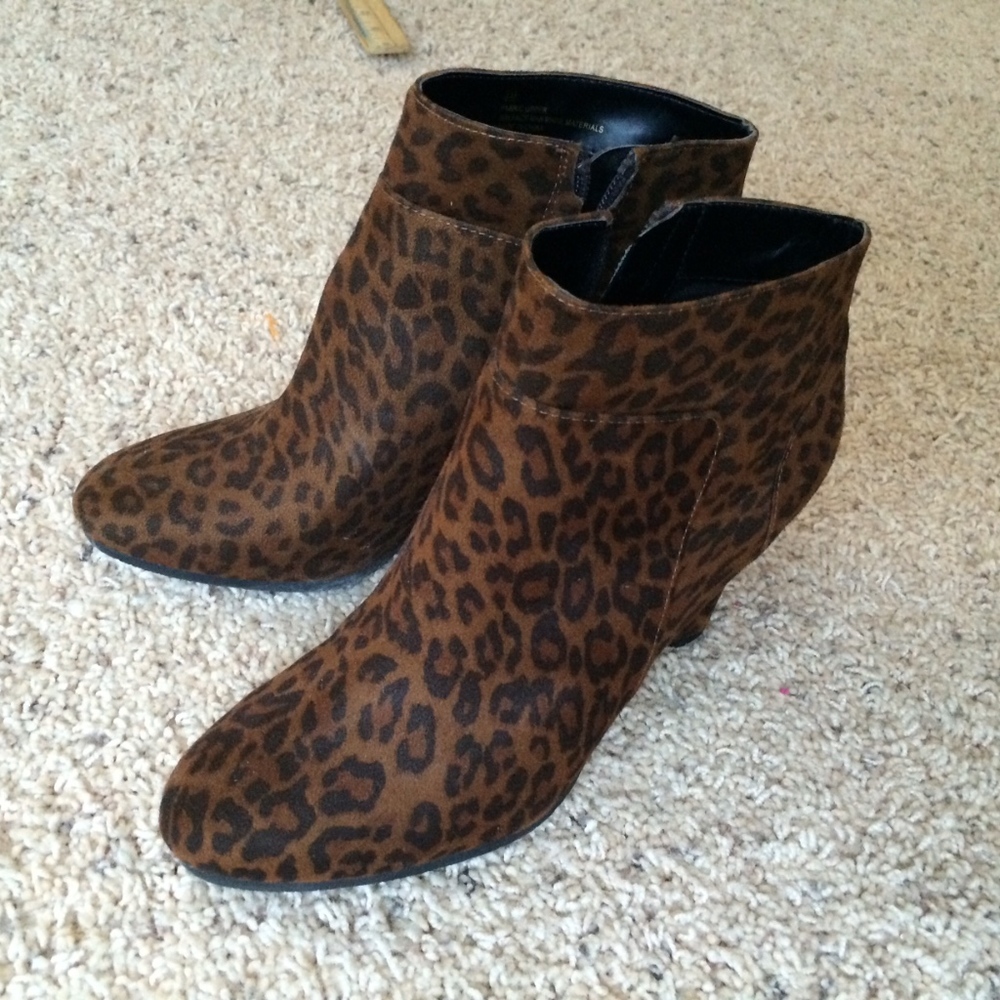 Loft leopard booties